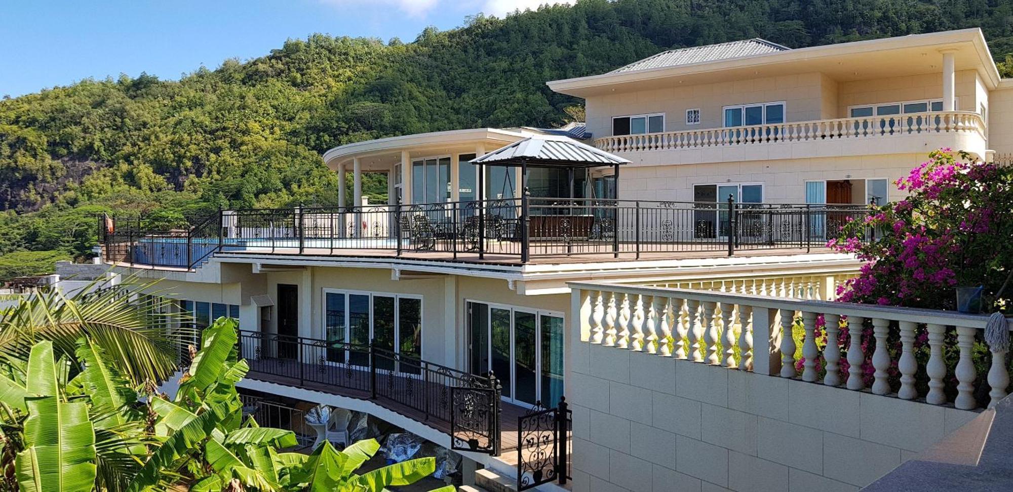 Amanda Villa - Best Value Mountain Top Inn Au Cap Екстер'єр фото