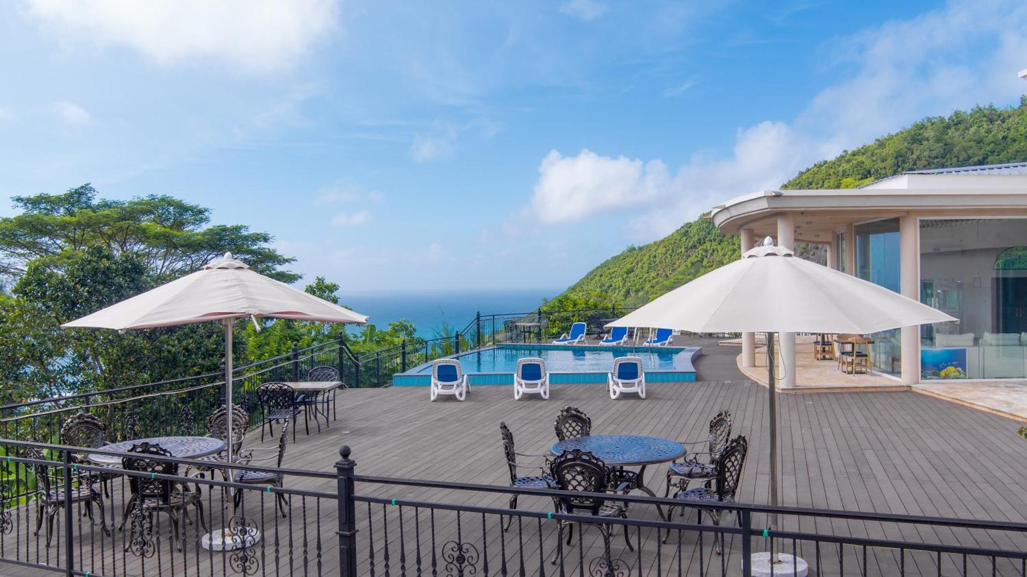 Amanda Villa - Best Value Mountain Top Inn Au Cap Екстер'єр фото
