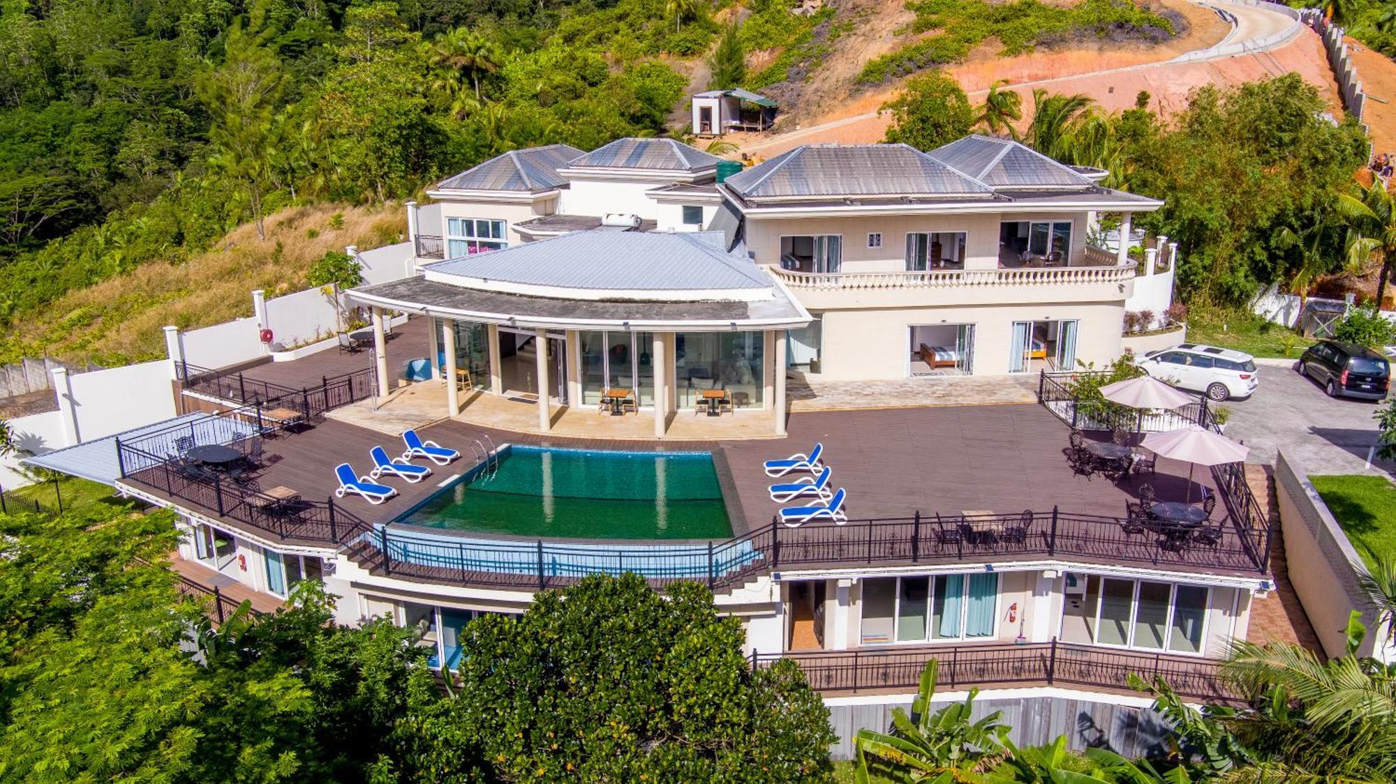 Amanda Villa - Best Value Mountain Top Inn Au Cap Екстер'єр фото