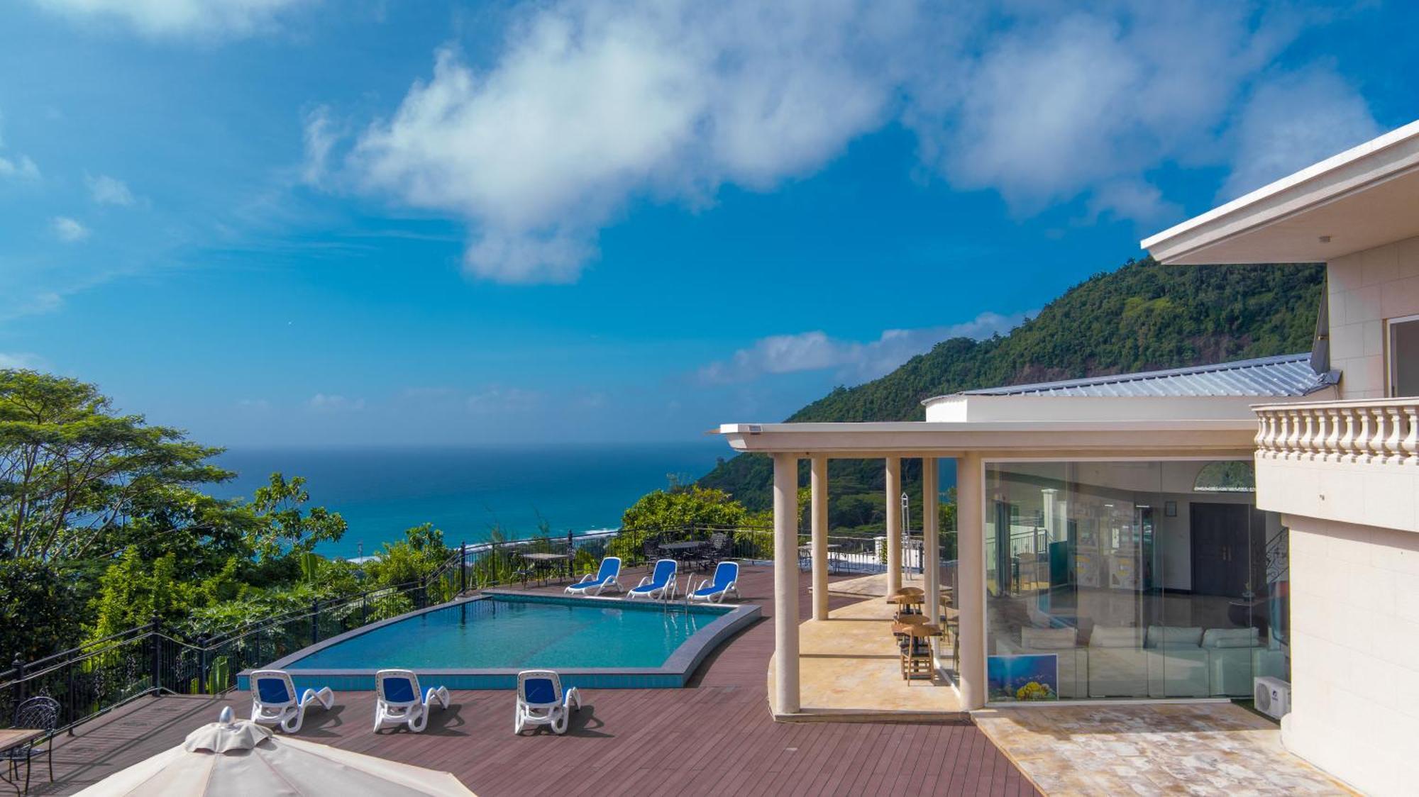 Amanda Villa - Best Value Mountain Top Inn Au Cap Екстер'єр фото