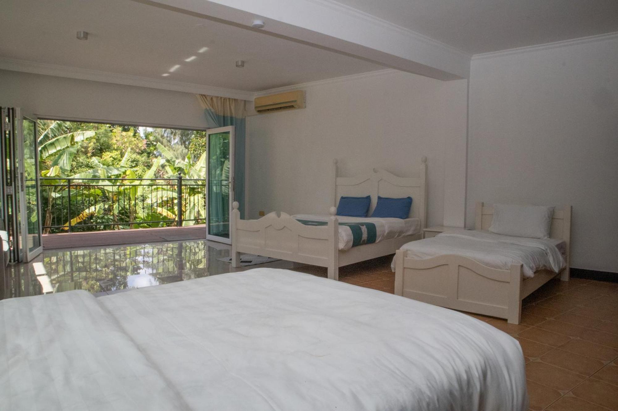 Amanda Villa - Best Value Mountain Top Inn Au Cap Екстер'єр фото