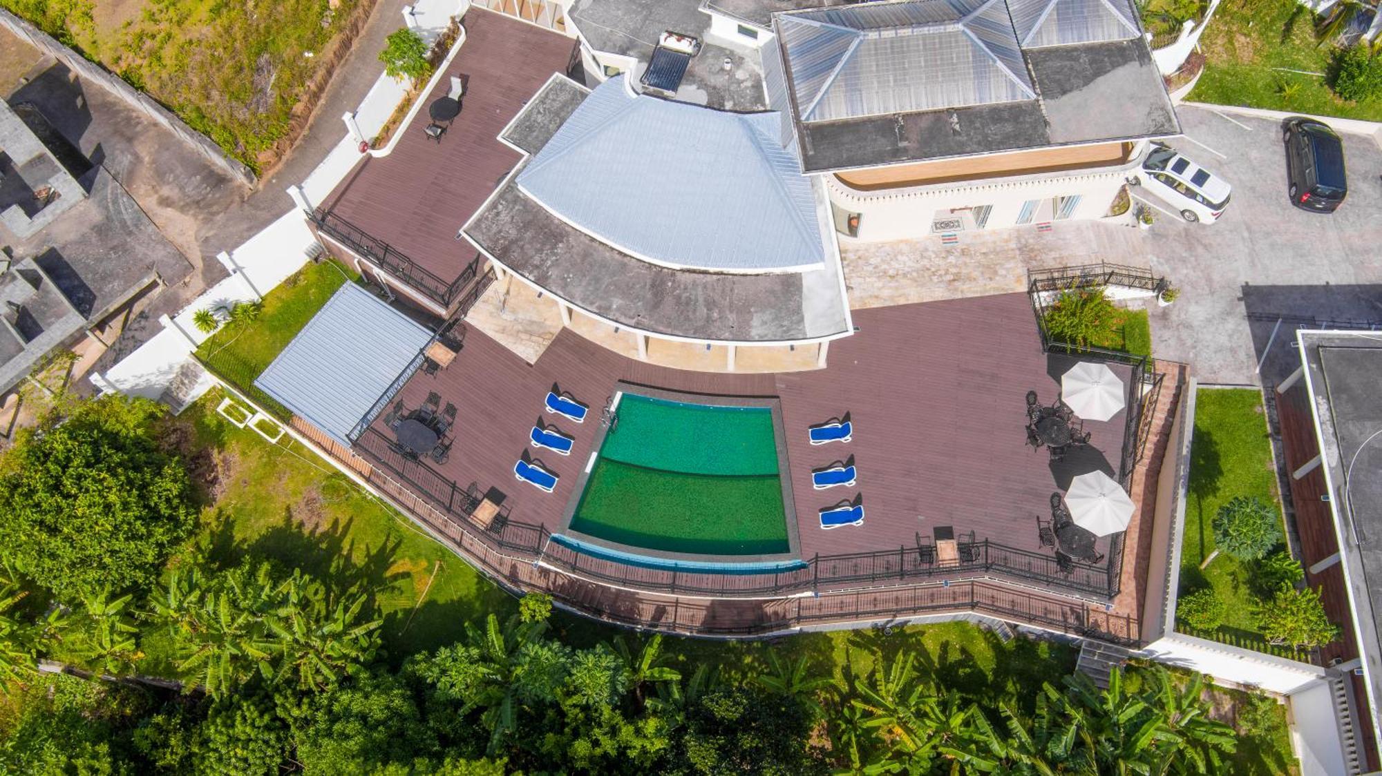 Amanda Villa - Best Value Mountain Top Inn Au Cap Екстер'єр фото