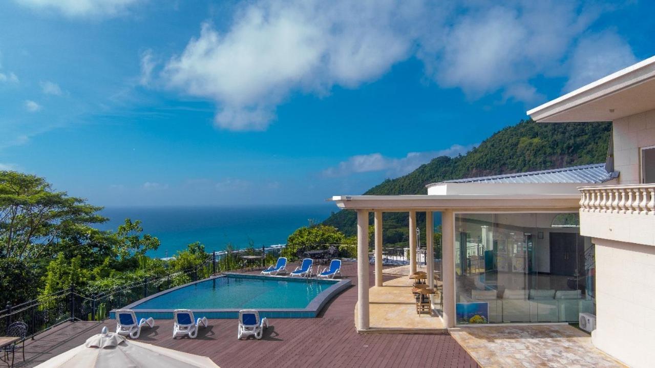 Amanda Villa - Best Value Mountain Top Inn Au Cap Екстер'єр фото